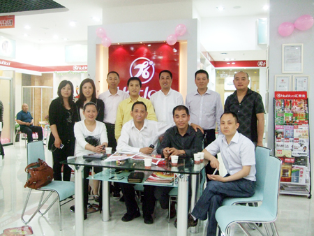 激情五月，匯泰龍江蘇無(wú)錫、中山石岐、廣東梅州專賣店同期開(kāi)業(yè)